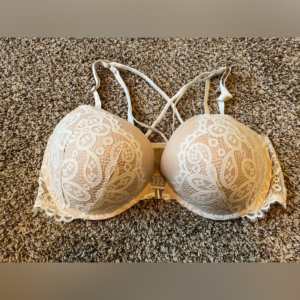 Victorias Secret Push Up Bra 40DD
